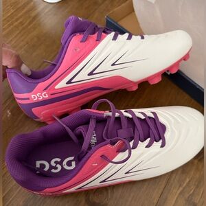 DSG White Pink Purple Soccer Cleats - Youth Performance size 6 New